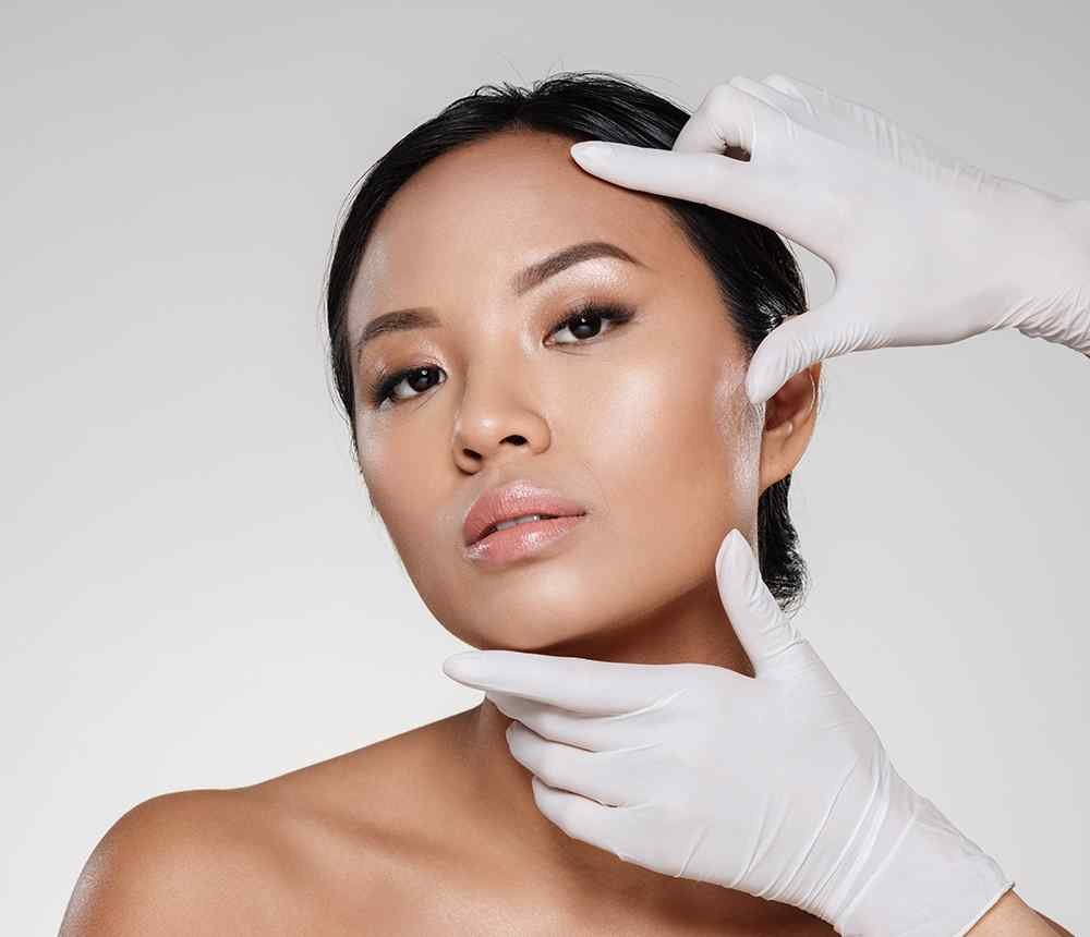 https://clinoraclinic.ghayatltd.com/wp-content/uploads/2022/09/home_02_image_04.jpg