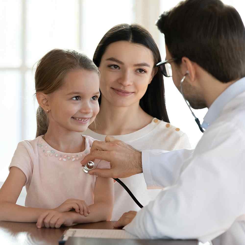 https://clinoraclinic.ghayatltd.com/wp-content/uploads/2022/09/image_1_about.jpg