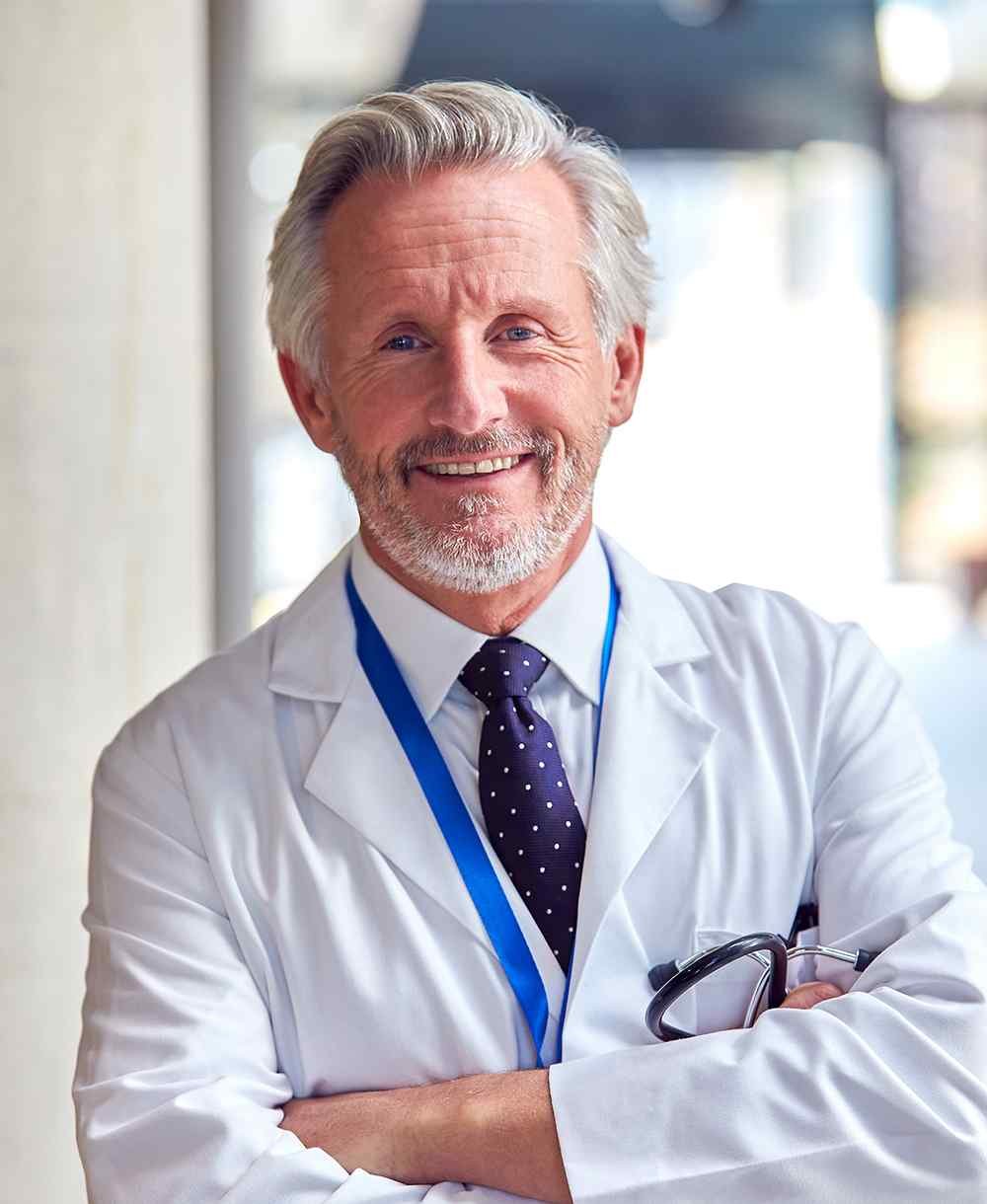 https://clinoraclinic.ghayatltd.com/wp-content/uploads/2022/09/team_01_home_03.jpg