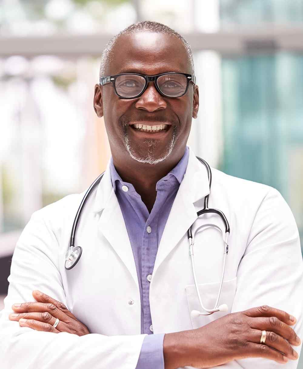 https://clinoraclinic.ghayatltd.com/wp-content/uploads/2022/09/team_02_home_03.jpg
